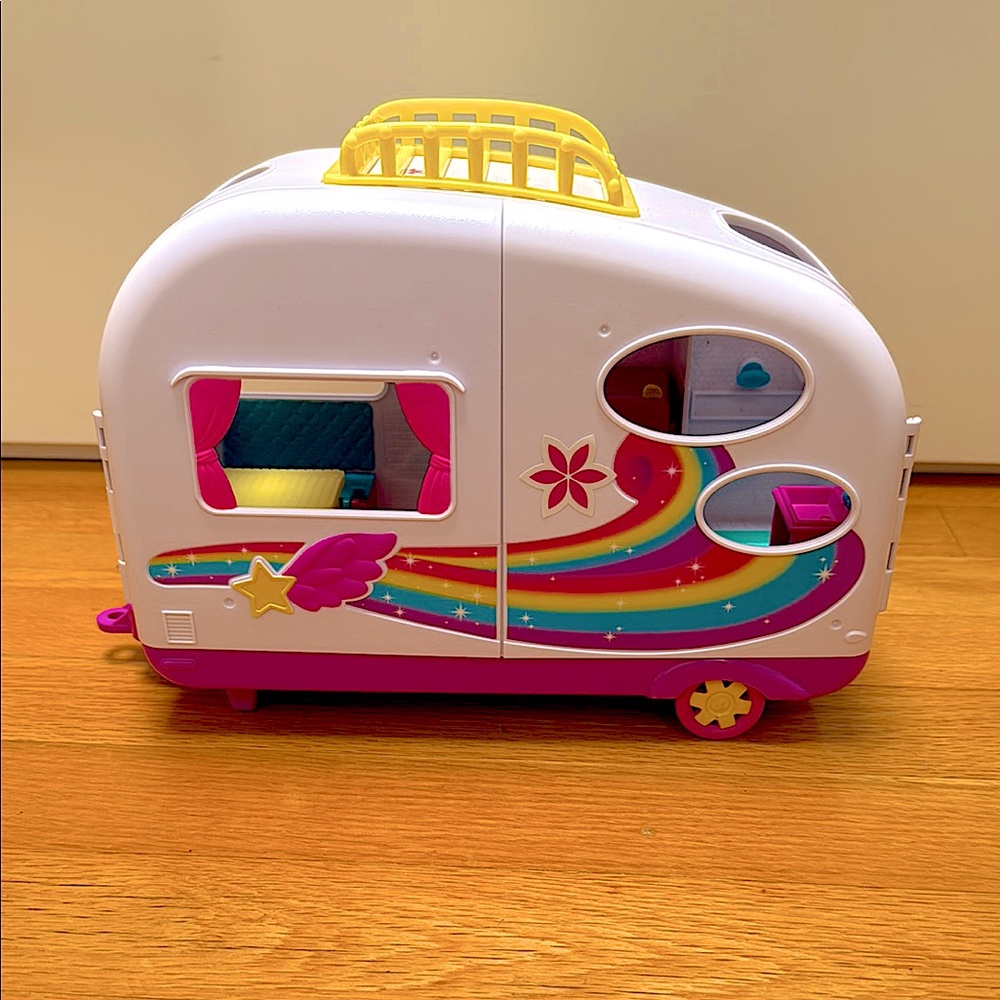 Shopkins Happy Place Teardrop Camper Playset